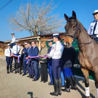 Inauguration des nouveaux aménagements à la brigade équestre de Nice - RCF Nice Côte d'Azur 