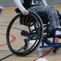 image d'illustration (fauteuil roulant en salle de sport) - © Danny Nee via Unsplash