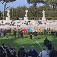 Mercredi 22 mars, le Variété Club de France disputait un match à Rome avec le Fratelli tutti, l'équipe de prêtres et de séminaristes du Vatican ©RCF / Étienne Pépin