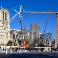 Quatre ans après l'incendie, la reconstruction de Notre-Dame se poursuit. Île de la Cité, le  14 février 2023. ©Eric Beracassat / Hans Lucas