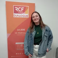 Pia de Garidel dans les locaux de ©Dialogue RCF