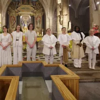 Vigile pascale à Pontivy, les quatre catéchumènes et les confirmands ©paroisse de Pontivy