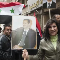 11 janvier 2012, Damas, Syrie. Manifestants en faveur de Bachar el-Assad dans la vieille ville de Damas pendant la guerre civile.  ©Hans Lucas