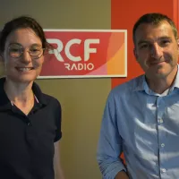 Maud Abbott, co-gérante d’Abbottagra, producteur de semences de quinoa d'Anjou et Sébastien Beauvallet, directeur service “céréales” à la Coopérative Agricole des Pays de la Loire © RCF Anjou