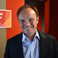 Guillaume Rousseau, est associé-gérant de l’entreprise Alain Rousseau Immobilier © RCF Anjou