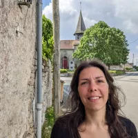 Vanessa Michel et le clocher de St Sulpice les Champs par V Michel 