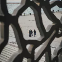 L'exposition Barvalo au Mucem est à retrouver jusqu'au 4 septembre prochain. Photo de <a href="https://unsplash.com/@shootsof_bb?utm_source=unsplash&utm_medium=referral&utm_content=creditCopyText">Baptiste Buisson</a> sur <a href="https://unsplash.com/fr/photos/oK02sG50geE?utm_source=unsplash&utm_medium=referral&utm_content=creditCopyText">Unsplash</a>   