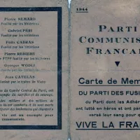 Carte du Parti communiste français, "Parti des fusillés", pour l'année 1944 ©Wikimédia commons