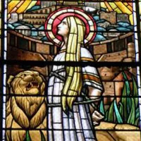 Vitrail de sainte Blandine à l'église Saint-Pothin de Lyon ©Wikimédia commons
