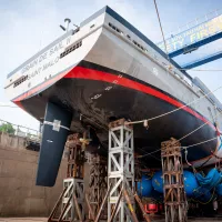 Le flotteur de Grain de sail 2 sur le chantier au Vietnam - © Grain de sail