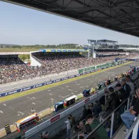 Un mois après avoir accueilli le grand prix moto de France (le 14 mai, ici à l'image), Le Mans s'apprête à fêter le centenaire des 24 Heures du Mans. ©Serge Tenani/Hans Lucas