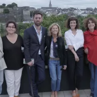 Jean-Robert Charrier, directeur artistique du Festival d'Anjou avec le jury : Pascale Arbillot, Anne de Amazaga, Claire Chazal, Mélanie Doutey et Stéphanie Bataille. ©RCF Anjou