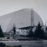 Le dôme de confinement construit au-dessus du 4e réacteur de Tchernobyl, en Ukraine. 2020 ©Unsplash