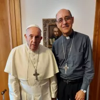 Mgr Fernandez avec le pape François