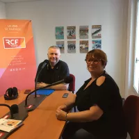 Virginie Astier et Franck Barbier dans les studios de RCF en Berry. © PLES 36.