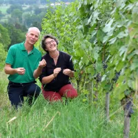 Régis et Aude-Reine Anouil © Evelyne Deveaux pour Domaine de La Bénisson-Dieu 