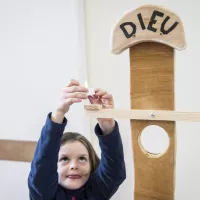 Cours de catéechisme d'un groupe de CE1, à la paroisse Saint-Ambroise à Paris © Corinne SIMON / Hans Lucas