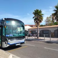 La ligne 83 dessert désormais la gare d'Ollioules / Sanary. Photo TS