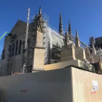 Les travaux portent sur la façade sud de la nef de la cathédrale Saint André