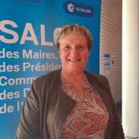 Béatrice Genti , Maire de Montbeugny