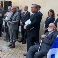 300 personnes ont assisté à Bordeaux au rassemblement lundi 9 octobre en soutient à Israël ©VA. 