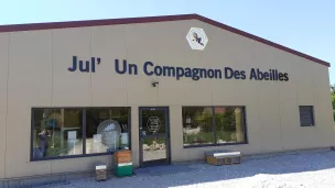 2021 - RCF Jura - La boutique de Julien Compagnon est installée à Pannessières depuis juin 2019