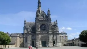 RCF, La basilique de Sainte Anne d'Auray