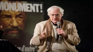  Wikipedia. Bertrand Tavernier en 2007. 