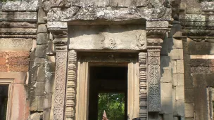 laurine et son amie au cambodge