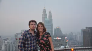 quentin de LONGEVILLE et sa femme a kualalumpur