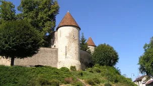 Fortifications à Dun sur Auron