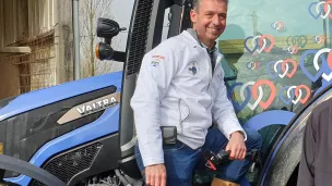 Thierry Baillet sillonne la France en tracteur