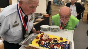 Philippe Buron-Pilâtre et Bob Sisk qui fête ses 88 ans au GEMABq