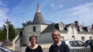 © RCF Anjou - A la Ménitré, un moulin à vent devenu un lieu de pèlerinage dédié à la Vierge