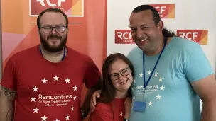 Jordan Nicoletti, Marie Dal Zotto et Grégoire Colas dans le studio de RCF Isère