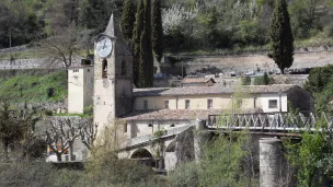 Église Saint-Michel-de-Gast, dite aussi église des Templiers à Roquebillière. - Par G CHP — Travail personnel, CC BY 2.5, https://commons.wikimedia.org/w/index.php?curid=32298319