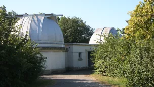 Wikimedia commons - L'observatoire de St-Genis-Laval