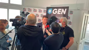 Frédéric Schnur répond aux questions de la presse mosellane