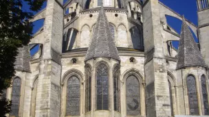 Chevet de la cathédrale de Bourges © Image libre de droits.