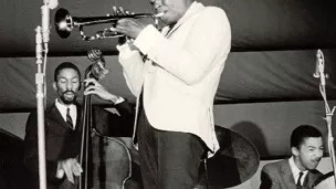 Miles Davis à Antibes dans la nuit du 26 au 27 juillet 1963.