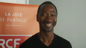 Amala Dianor, chorégraphe et danseur © RCF Sarthe