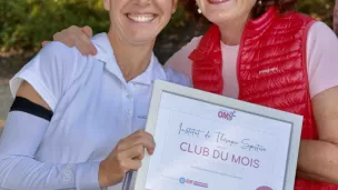 Remise du trophée OMS Grenoble "Club du mois" aux responsables de L'ITS