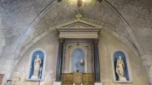 L'intérieur de l'église Notre-Dame-du-Bout-des-Ponts n'a jamais été restauré. /photo: Laurène Rocheteau