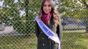 Caroline Aubert se prépare pour l'élection de Miss Centre-val de Loire. © RCF - Hugo Sastre.