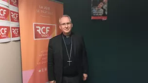 Monseigneur Jordy est venue présenter les mesures prises par l'assemblée des évêques.