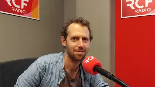 Pierre Sersiron, membre de l'union syndicale Solidaires 49, qui participe à l'organisation de la marche pour le climat du 6 novembre 2021 à Angers ©RCF Anjou