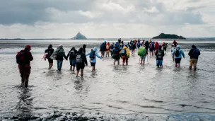 Pèlerins dans la baie du mont Saint-Michel ©Jean-Matthieu GAUTIER/CIRIC