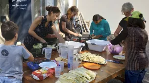 Repas guinguette au secours catholique à Bourg-en-Bresse