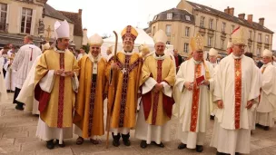 Les évêques de Normandie lors de l'installation de Mgr Feillet sur le siège de Séez @diocèse de Séez