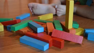 Un jeu pour les enfants de 0 à 2 ans